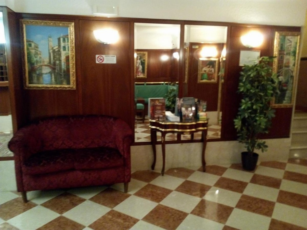 Hotel Diana Image 20