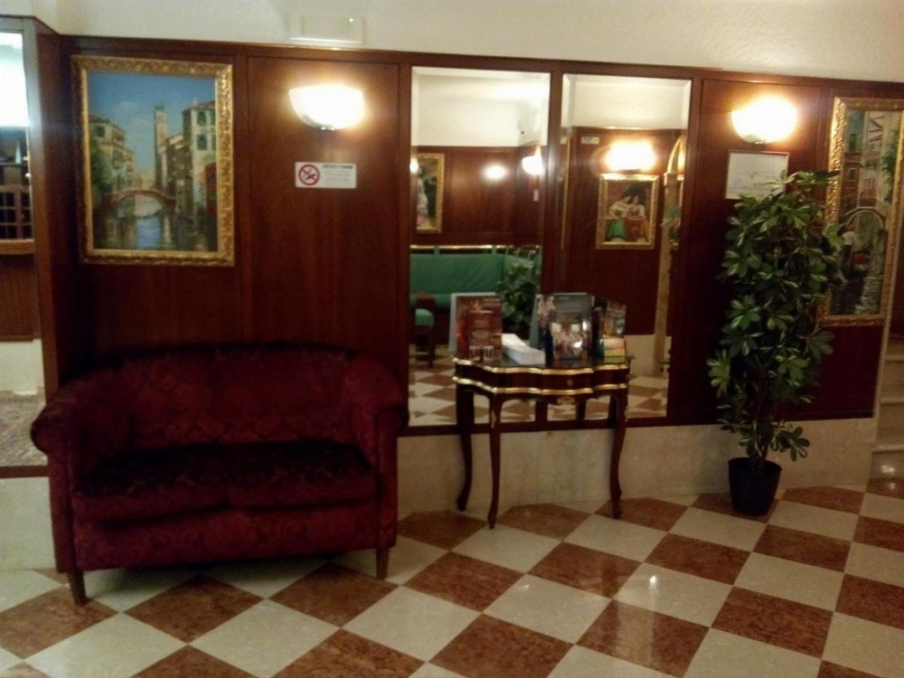 Hotel Diana Image 30
